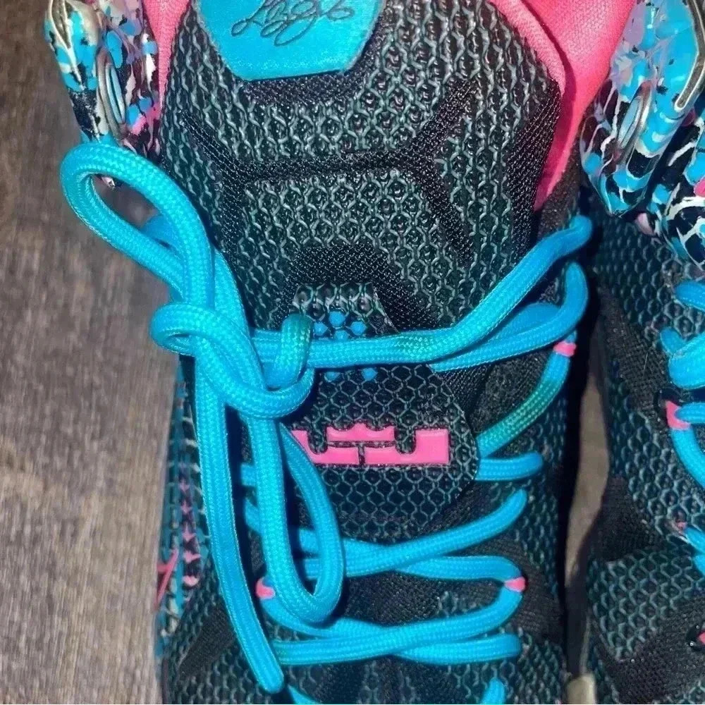LEBRON XLL size 11 - Picture 10 of 15